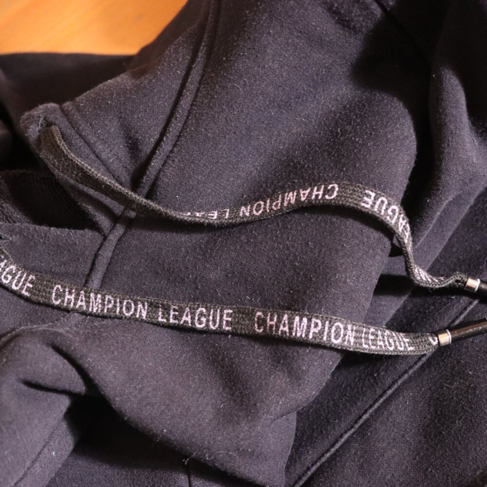 Bearsland Champion League Nursing Hoodie, Medium - Picture 12 of 12